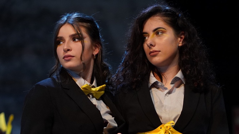 Exeter College students in A Midsummer Night's Dream at Barnfield Theatre