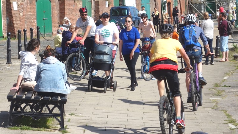 Cyclists and pedestrians find social distancing difficult on Exeter quayside