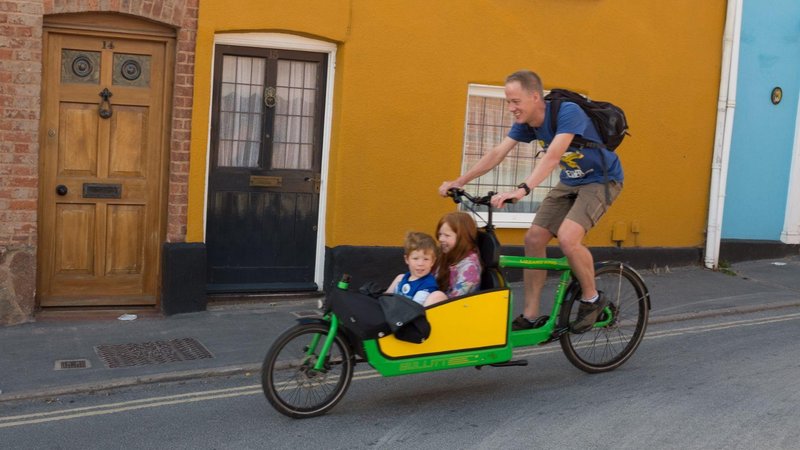 Cargo bike carrying kids in Exeter