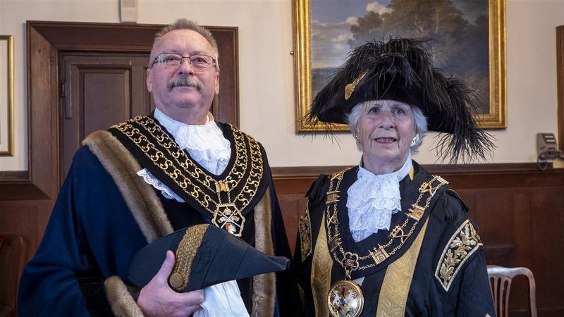 2022-23 Lord Mayor Yolonda Henson with Deputy Lord Mayor Rob Newby