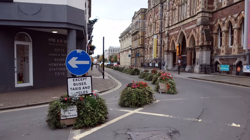 Temporary active travel infrastructure in Queen Street in 2022