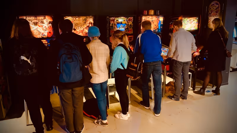 Boneyard arcade pinball machine players